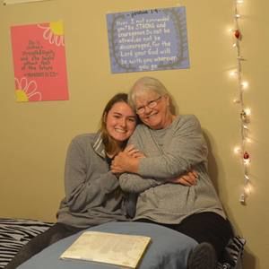 Meet your Posher, Brooke